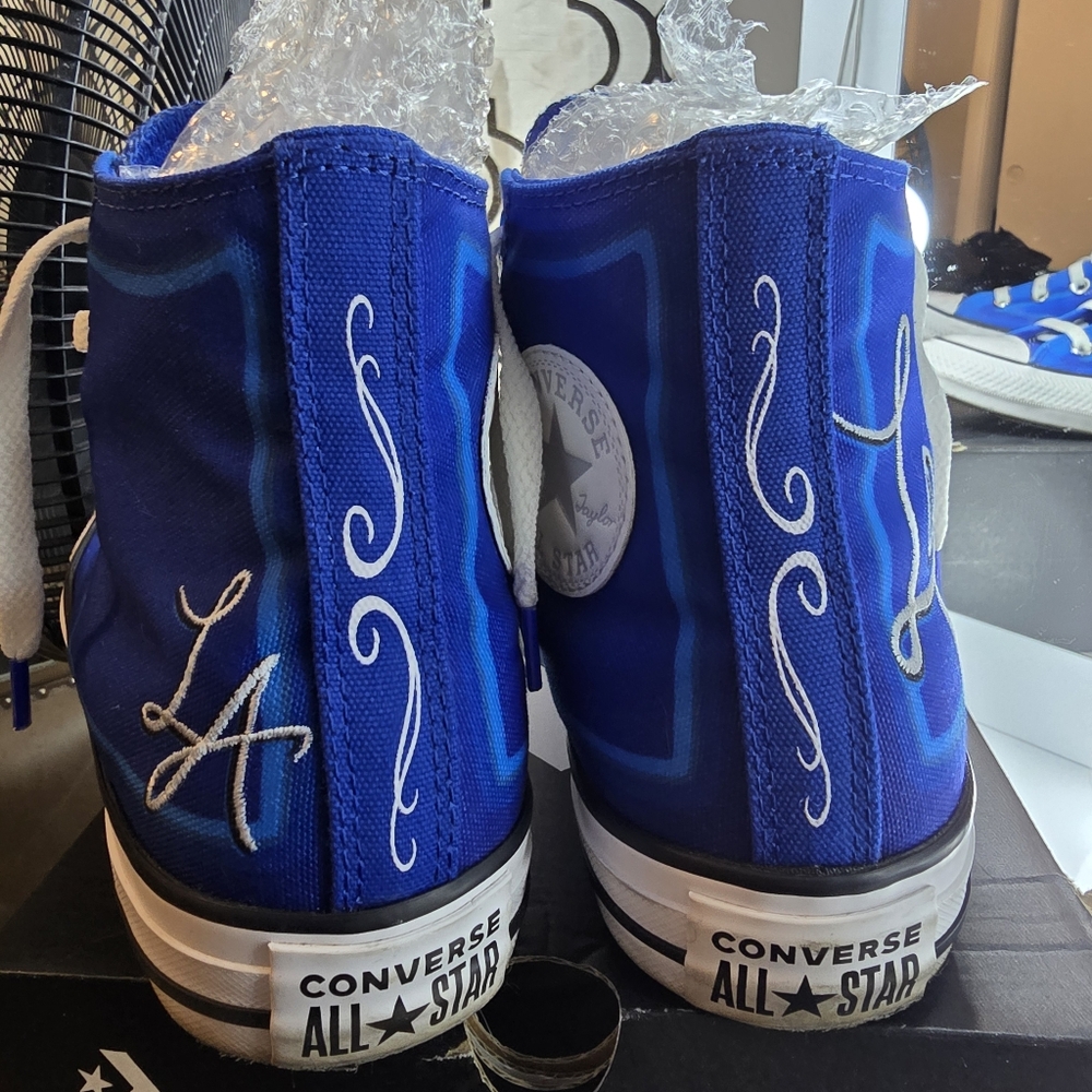 Converse Blue - Picture 2 of 6